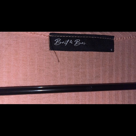 PEACHY PINK CROP LONG-SLEEVE - Picture 3 of 3